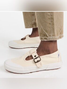 NWOB Vans Beige White Canvas Mary Jane Sneaker Shoes Buckle 7.5 7 1/2